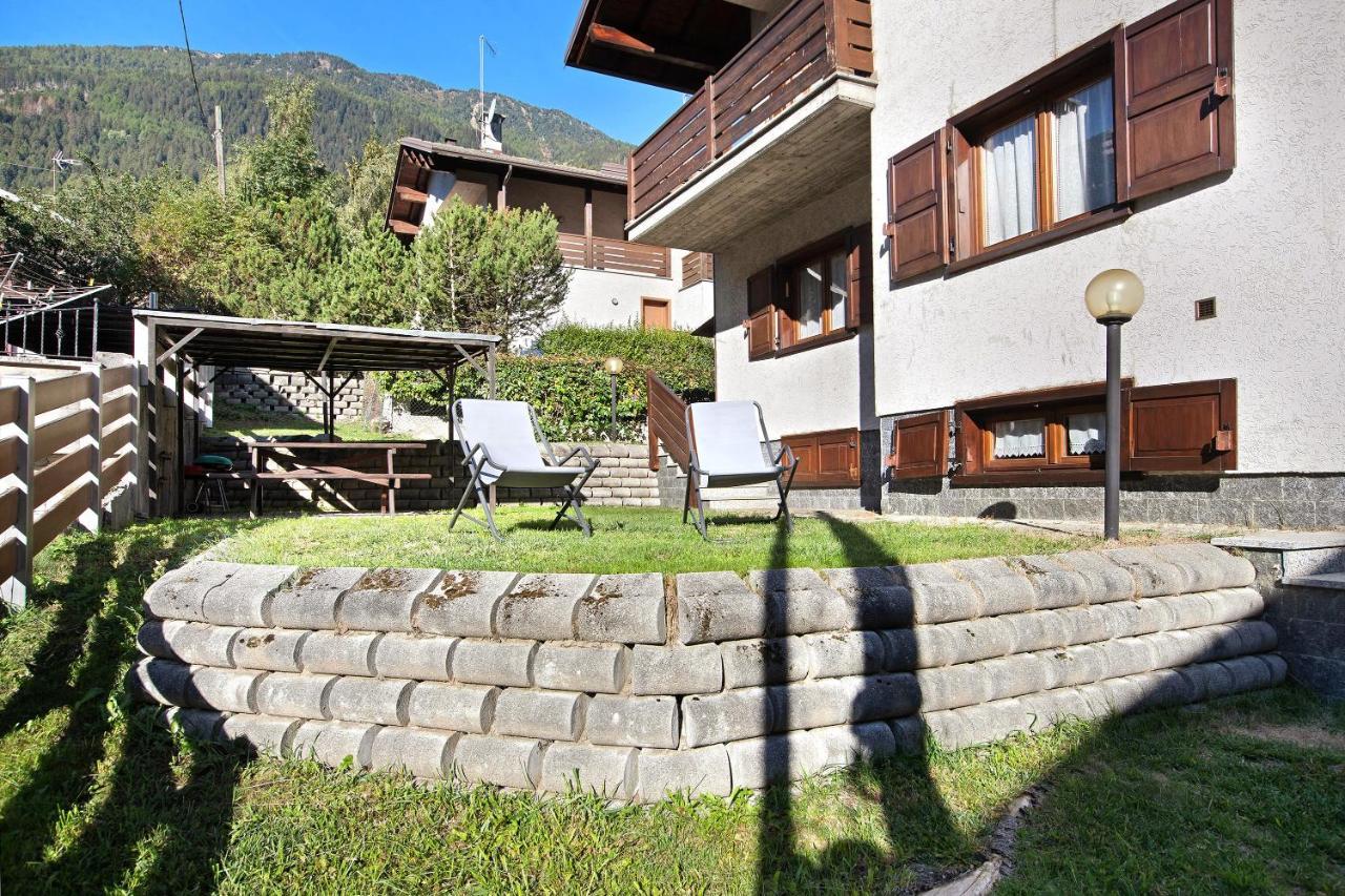 Mountain Chalet Close To Bormio Villa Valdisotto Bagian luar foto