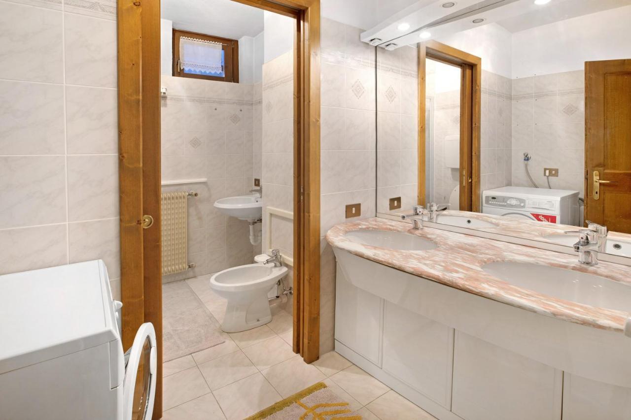 Mountain Chalet Close To Bormio Villa Valdisotto Bagian luar foto