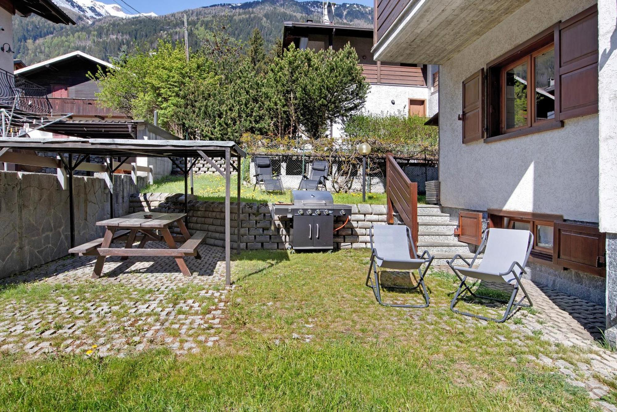 Mountain Chalet Close To Bormio Villa Valdisotto Bagian luar foto